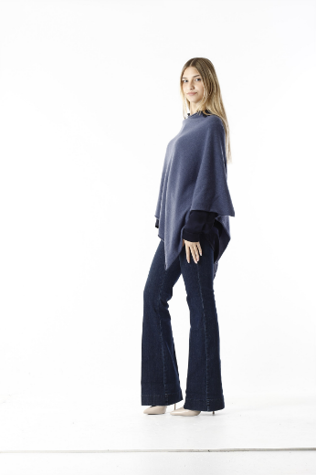 Immagine di Poncho   in maglia rasata