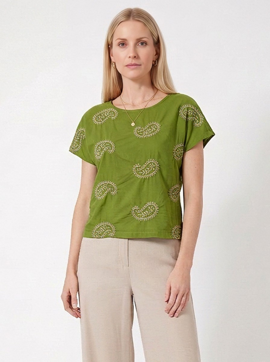 Immagine di Blusa girocollo con ricami caschemir