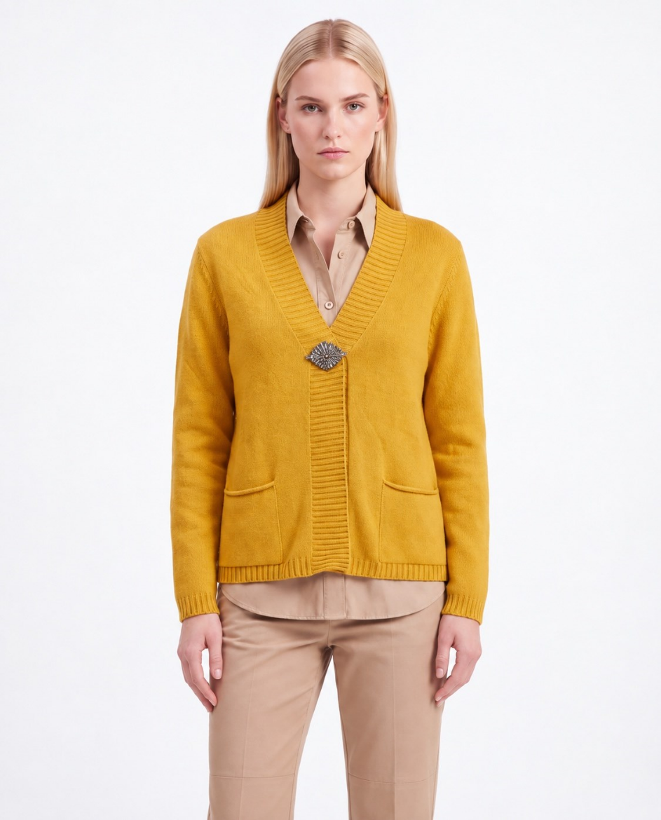 Immagine di Cardigan corto c/tasche e spilla gioiell