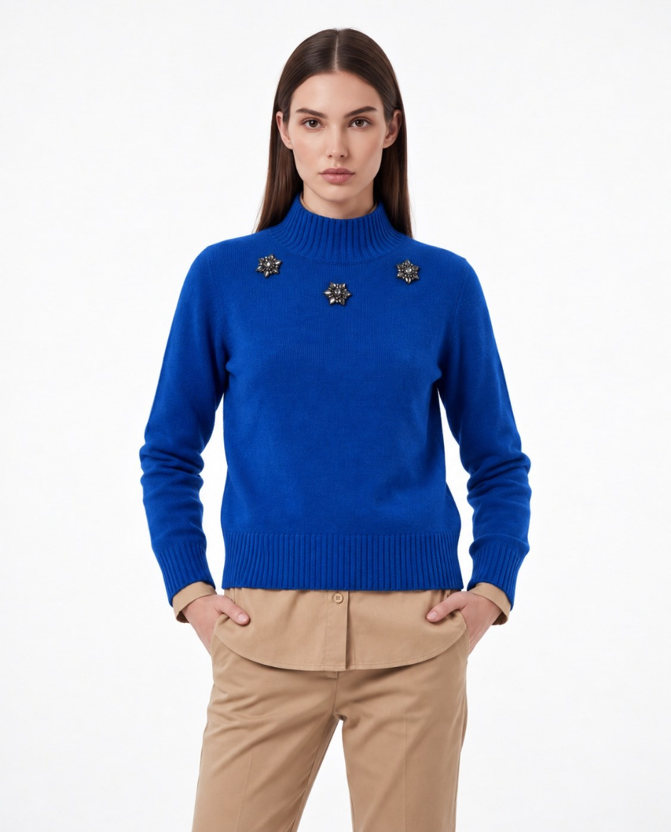 Immagine di Maglia  lupetto con applicazioni pietre